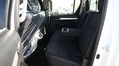 Toyota Hilux ADVENTURE DC TRD 4.0L AWD-9