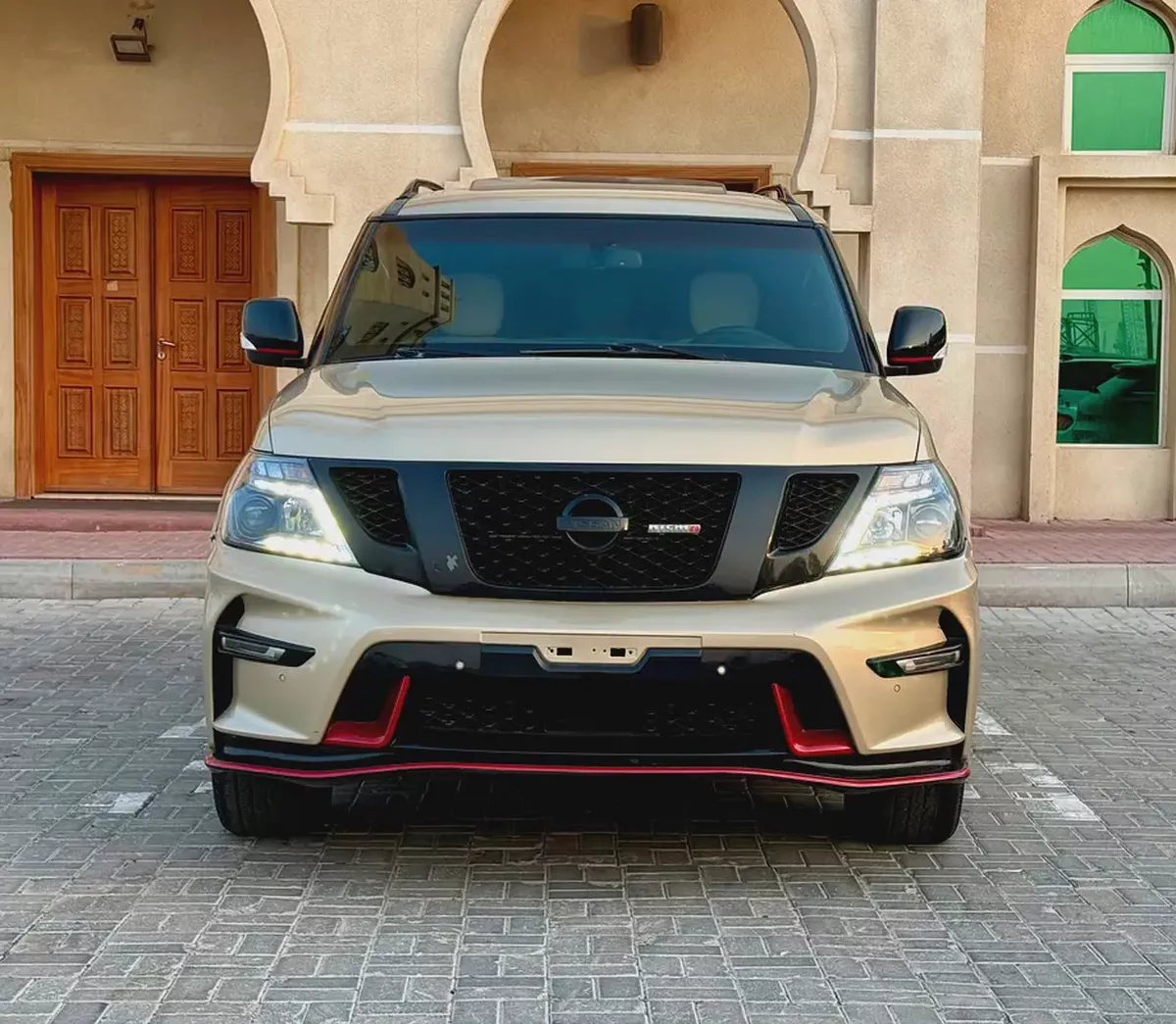 Nissan Patrol 2016 LE Platinum - GCC Specs - Pristine Condition-14-14