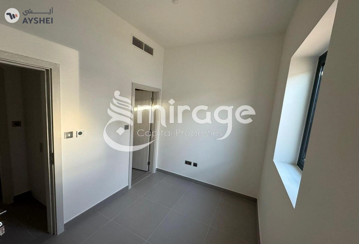 TOWNHOUSE FOR SALE IN NOYA 1, NOYA