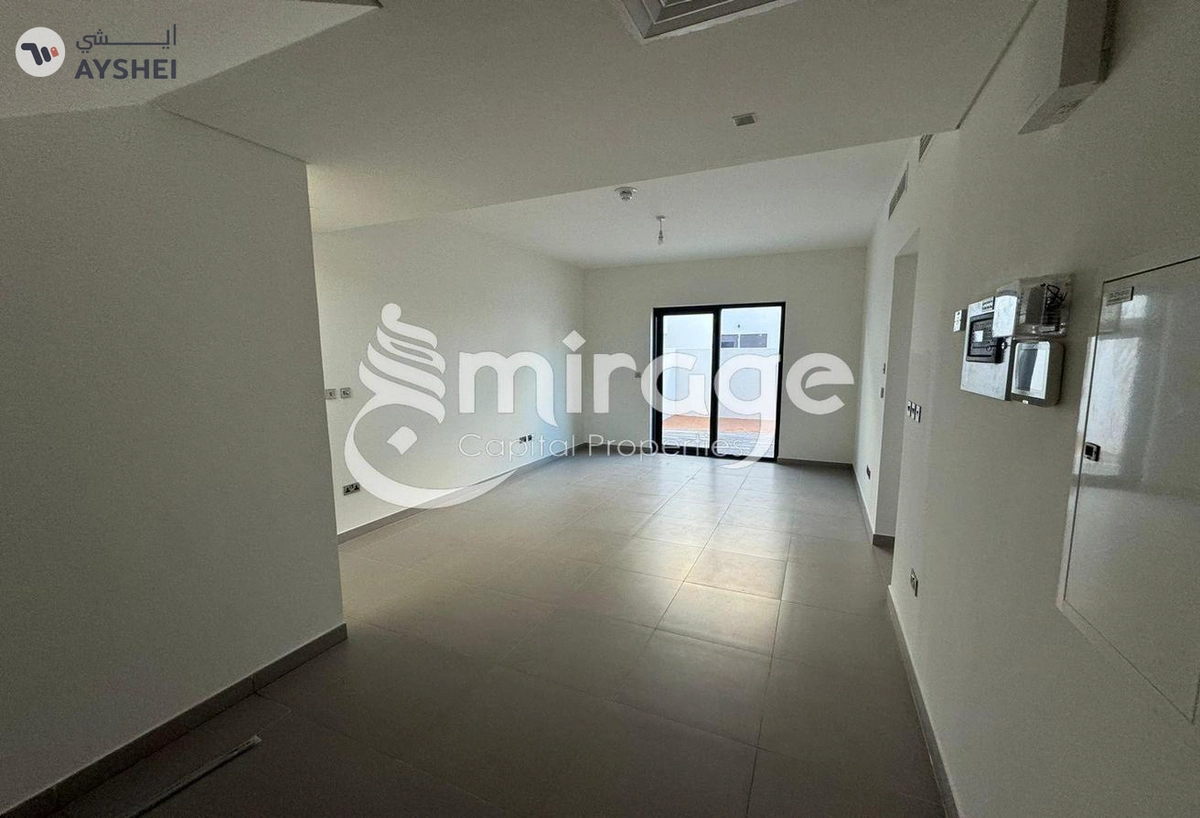 TOWNHOUSE FOR SALE IN NOYA 1, NOYA