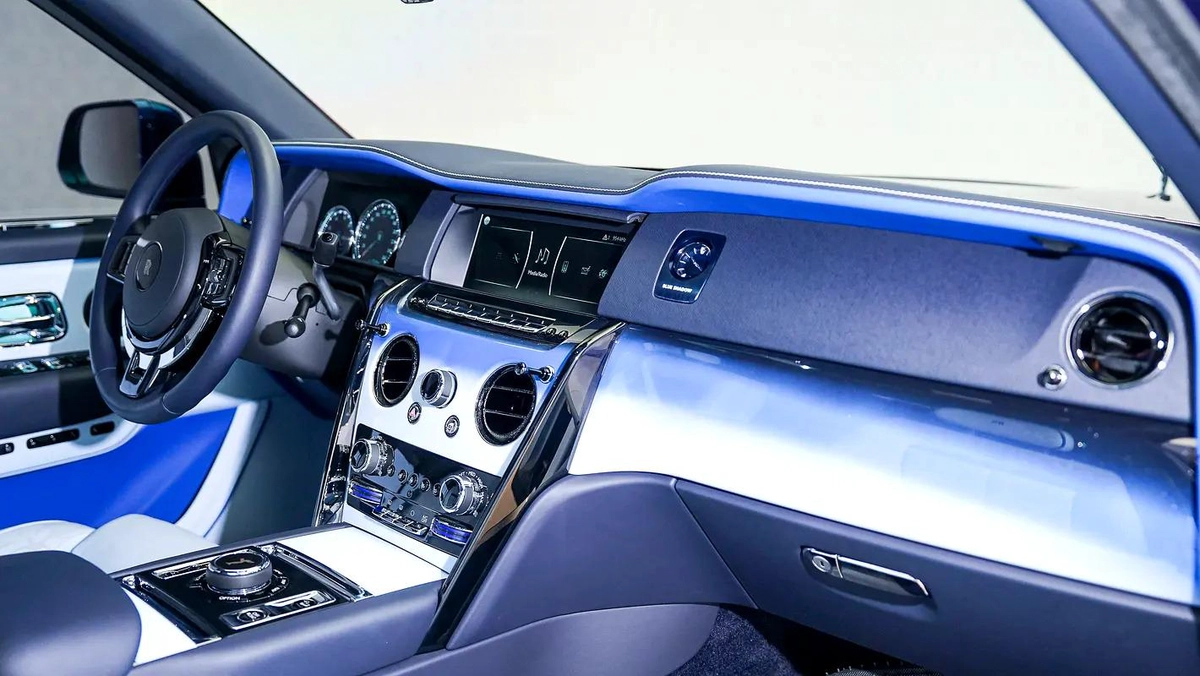 Rolls-Royce Cullinan Black Badge-6-6