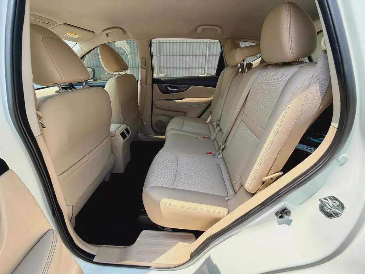 770-Monthly l GCC l 5 Seater, Cruise, Camera, GPS l Accident Free-11-11