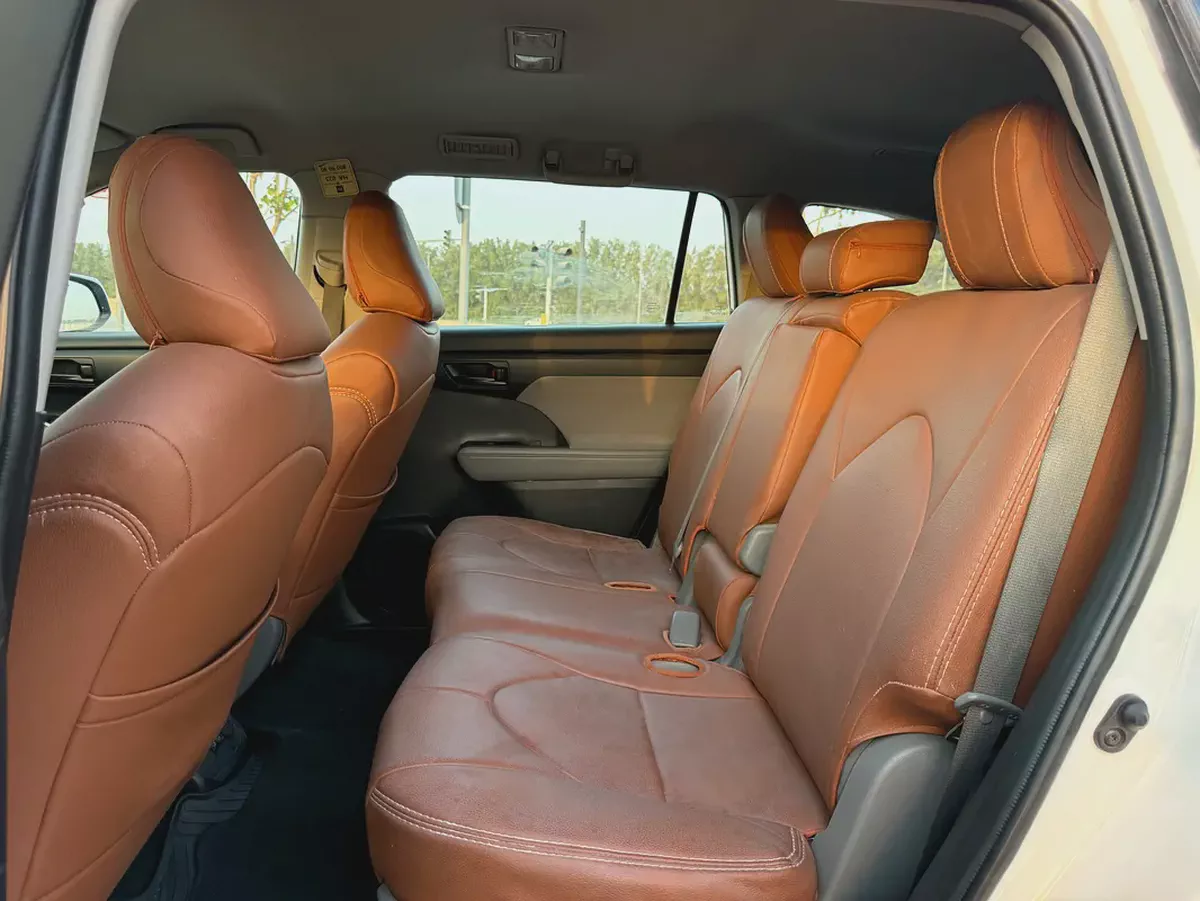 2022 Model - Highlander Hybrid - GCC Specs - Excellent Condition - 7 seater-10-10