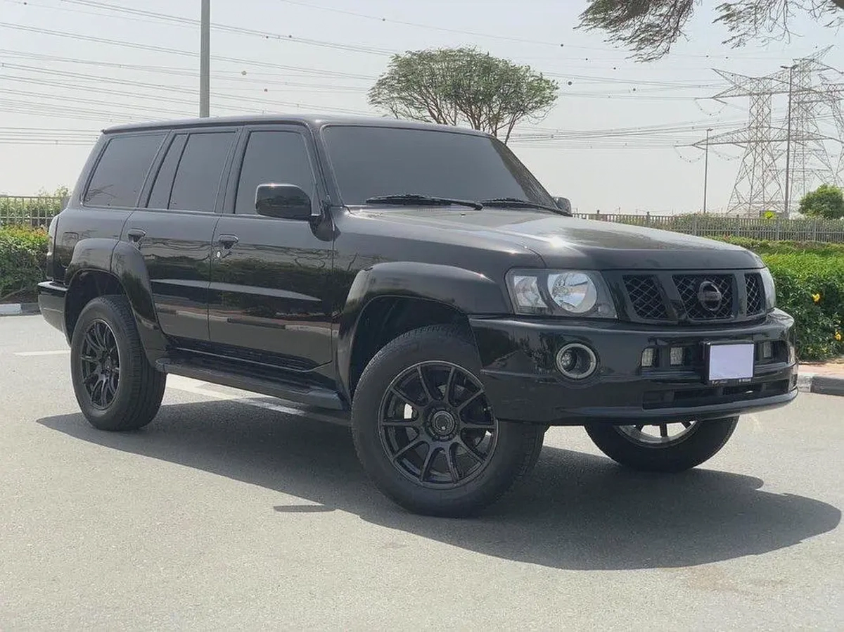 Nissan Patrol Safari Super Safari 2017 GCC Specs-0-0