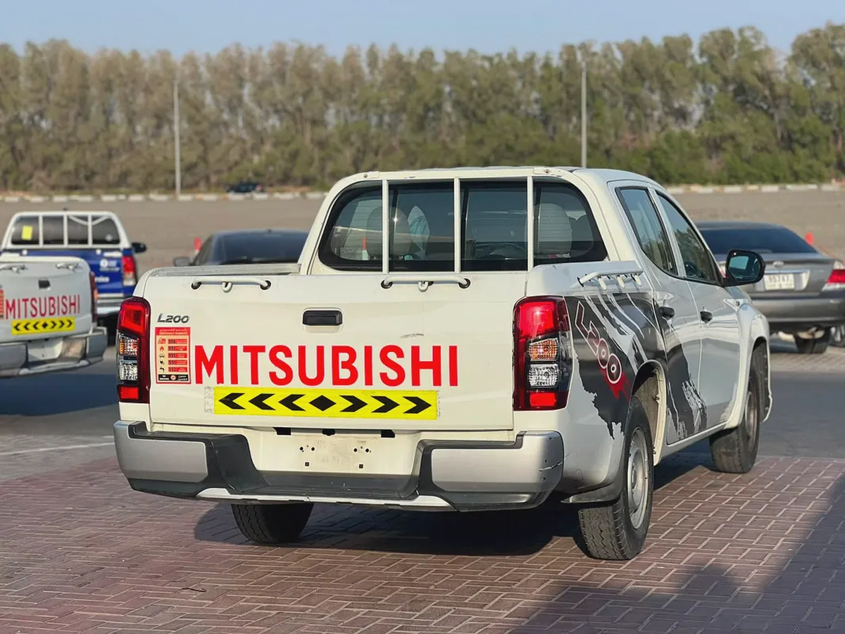2023 Mitsubishi L200 | 4X2 | Manual | Petrol | Ref#1084-5-5