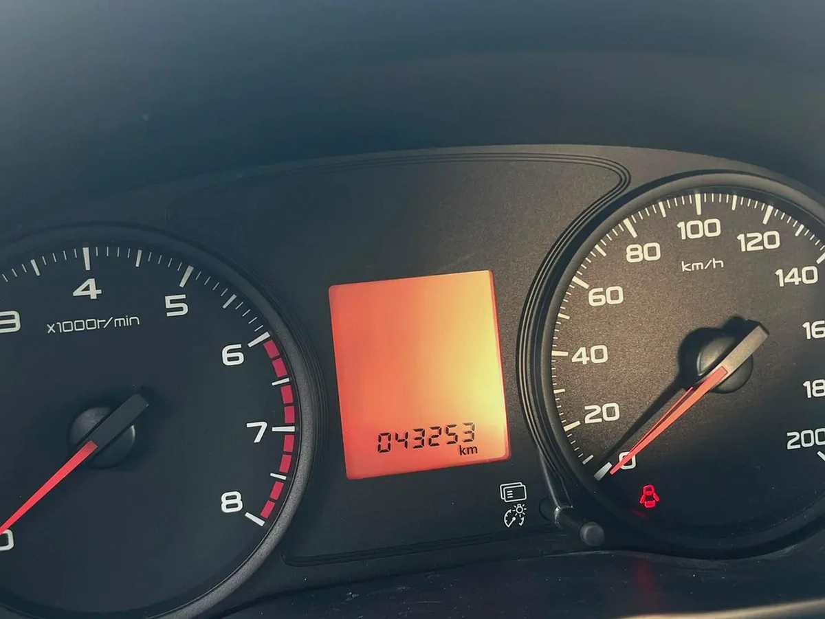 2023 Mitsubishi L200 | 4X2 | Manual | Petrol | Ref#1084-6-6