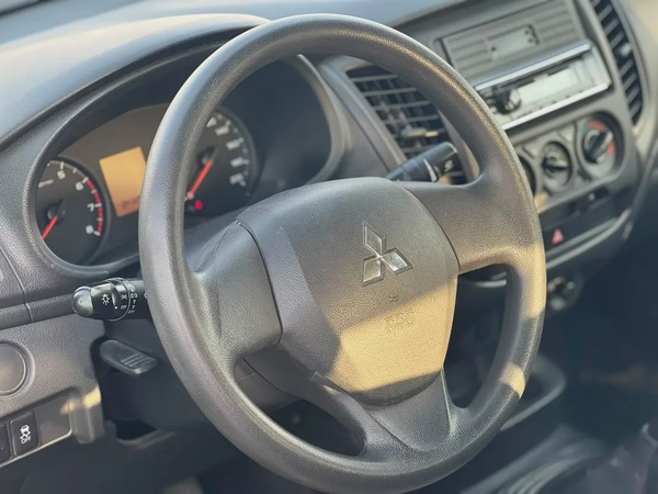 2023 Mitsubishi L200 | 4X2 | Manual | Petrol | Ref#1084