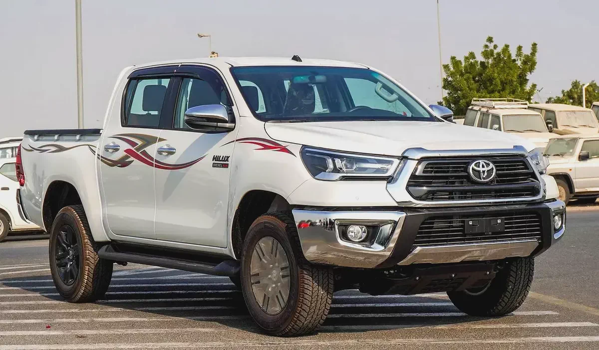 Toyota Hilux 2026 Double Cab DLS GCC Specs-1-1