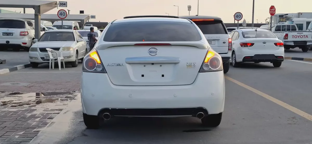 Nissan Altima 2008 GCC Specs Perfect Condition Full options Smoothly Drive-5-5