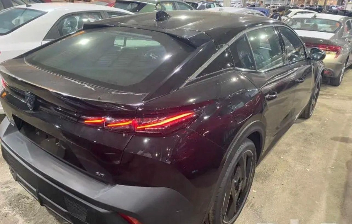 New 2024 Peugeot Peugeot 408 – Black-6-6
