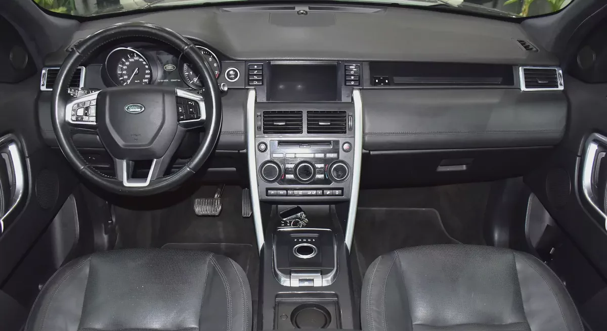 EXCELLENT DEAL for our Land Rover Discovery Sport HSE Luxury ( 2016 Model ) in Grey Color GCC Specs-10-10