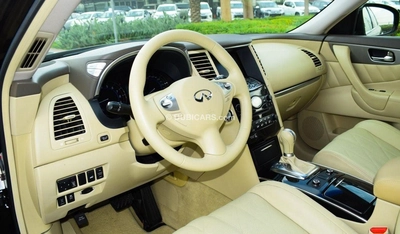 Infiniti QX70 3.7-3