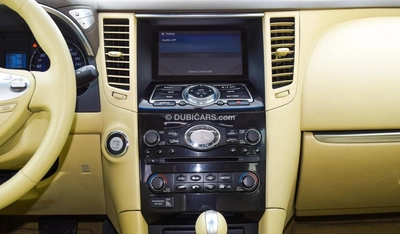 Infiniti QX70 3.7-8
