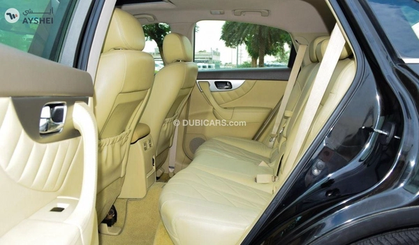 Infiniti QX70 3.7