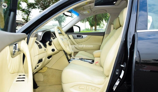 Infiniti QX70 3.7