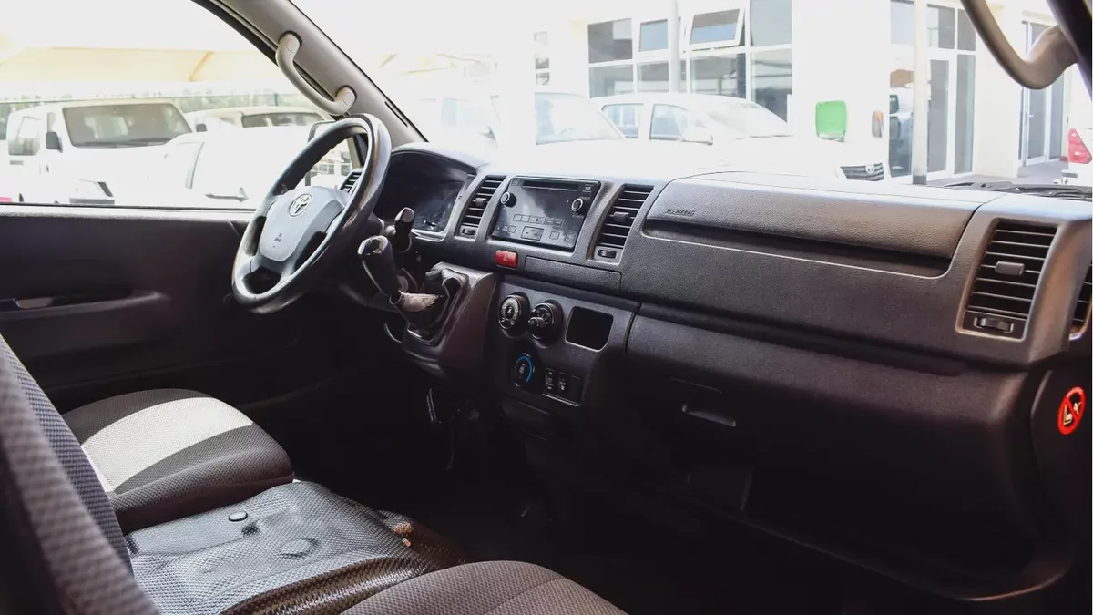 Toyota Hiace 2015 very good condition-3-3