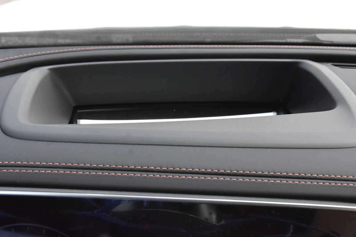 MERCEDES BENZ GLC300 COUPE 2026 | GREY DARK-1-1