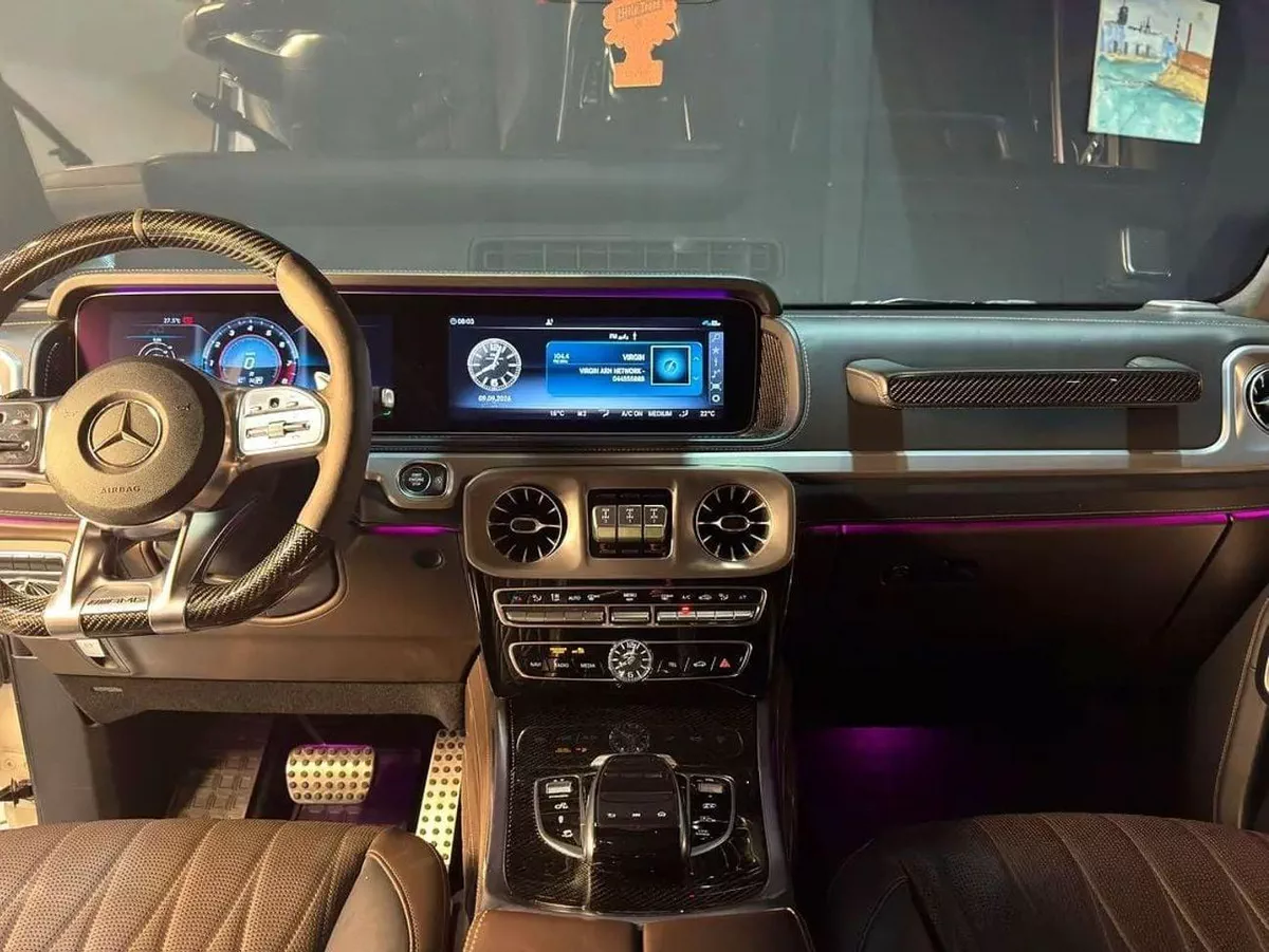 Mercedes Benz G63 AMG STANDARD || GCC Specs | Full Service History | Smart Paint | 2 Keys | Only 114,511 km-9-0