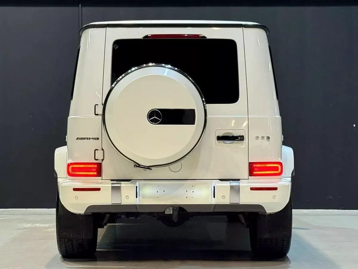 Mercedes Benz G63 AMG STANDARD || GCC Specs | Full Service History | Smart Paint | 2 Keys | Only 114,511 km-14-0