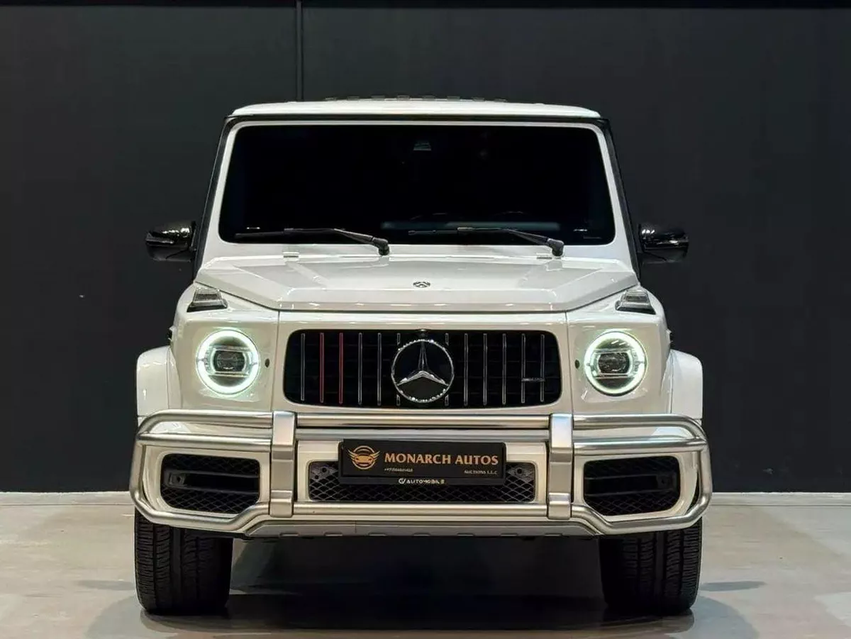 Mercedes Benz G63 AMG STANDARD || GCC Specs | Full Service History | Smart Paint | 2 Keys | Only 114,511 km-2-0