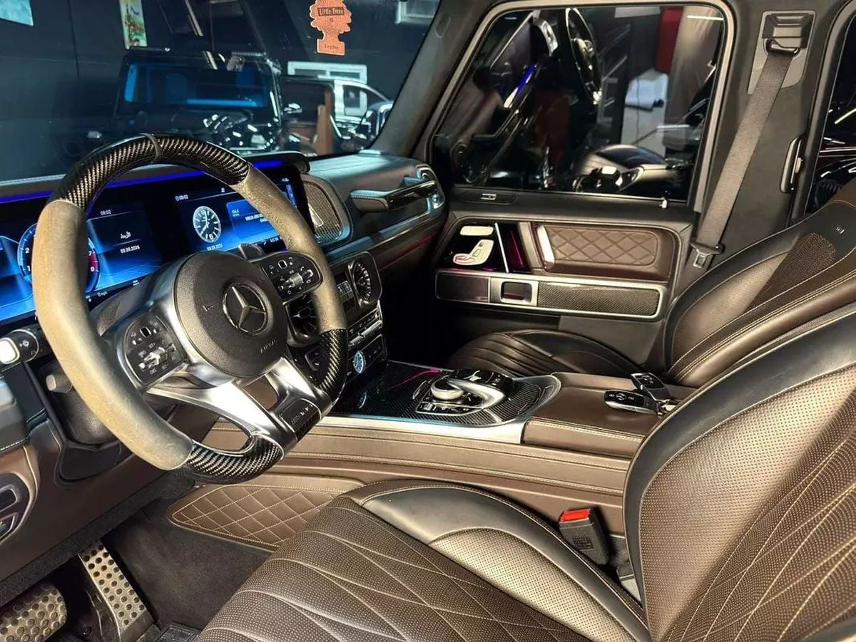 Mercedes Benz G63 AMG STANDARD || GCC Specs | Full Service History | Smart Paint | 2 Keys | Only 114,511 km-8-0