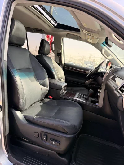 Lexus GX460 PLATINUM 4.6L 4WD-5