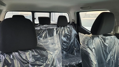 NISSAN NAVARA DOUBLE CAB 2.5L DIESEL 4X4 2026-4
