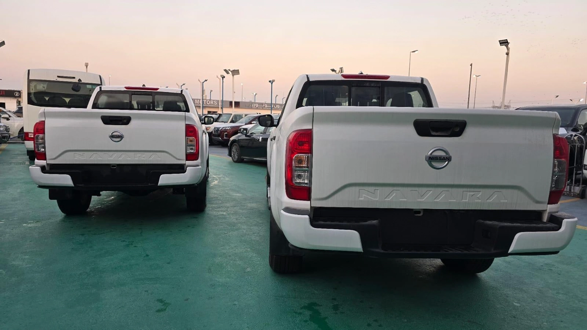 NISSAN NAVARA DOUBLE CAB 2.5L DIESEL 4X4 2026-8-8