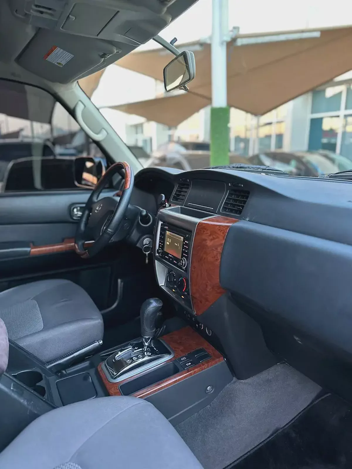 NISSAN PATROL VTC SAFARI GCC 2021
Zero Accidents Perfect Condition
Full option
يسان باترول فتك-12-12