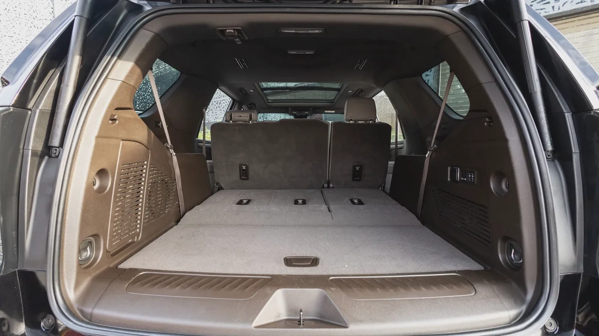 Chevrolet Tahoe 2025-16-16