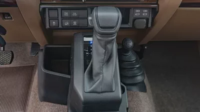 2025 Toyota Land Cruiser LC71 4.0L AT Petrol Full Option (Silver-Brown)-16