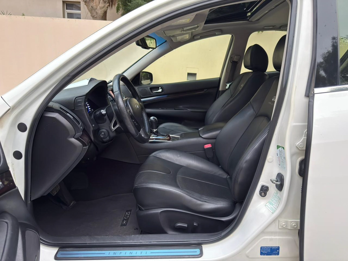 Gulf Specs 2014 INFINITI G25 2.5Litre V6 Top Edition, (Partial Agency Maintained)-11-11