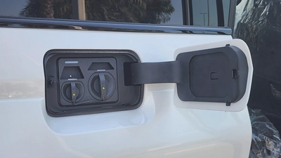 Chery iCAR 03T (White)-12