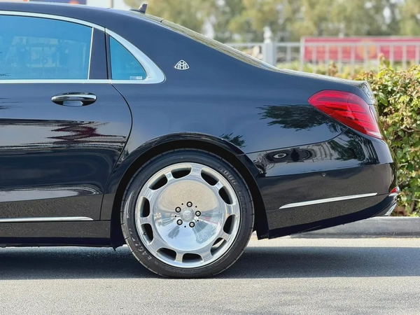 Mercedes-Maybach S-Class S600