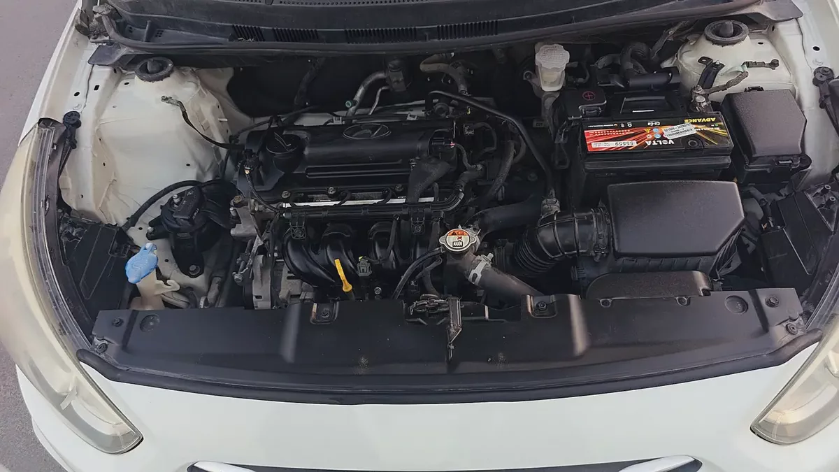 Hyundai Accent GL 2015 GCC Specs-14-14