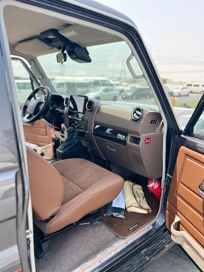 Toyota Land Cruiser HARDTOP LC71-5
