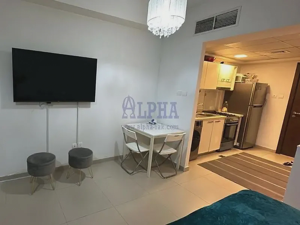 Bills included | Modern Design | Furnished Studio-7-7
