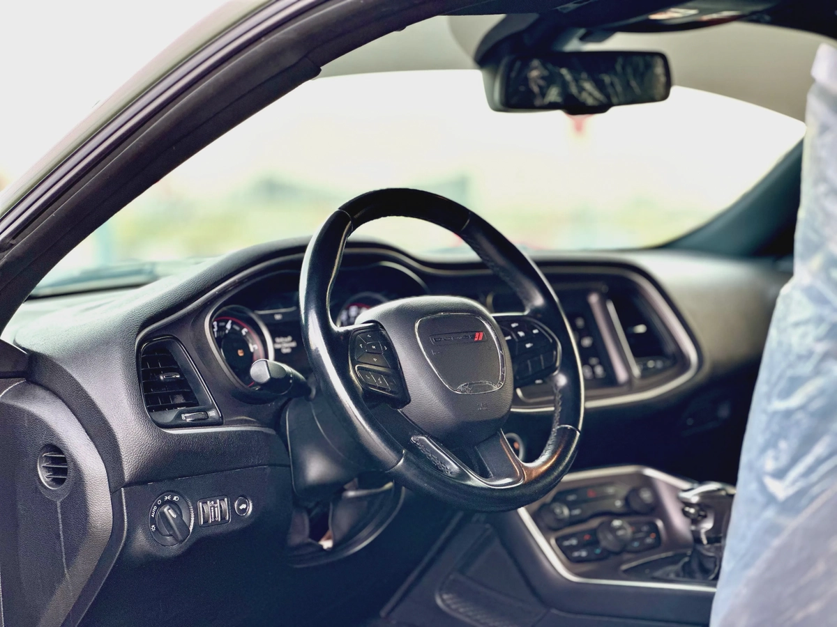 2021 Dodge Challenger SXT-6-6