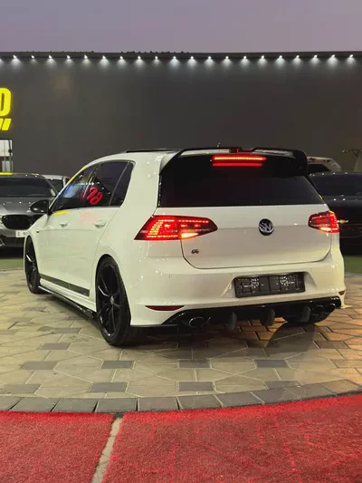 2015 Volkswagen Golf R Performance Edition GCC Specs-1