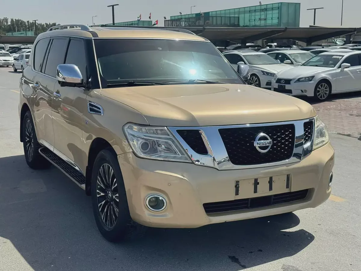 Nissan Patrol LE 2012 GCC Specs - Well Maintained-2-2