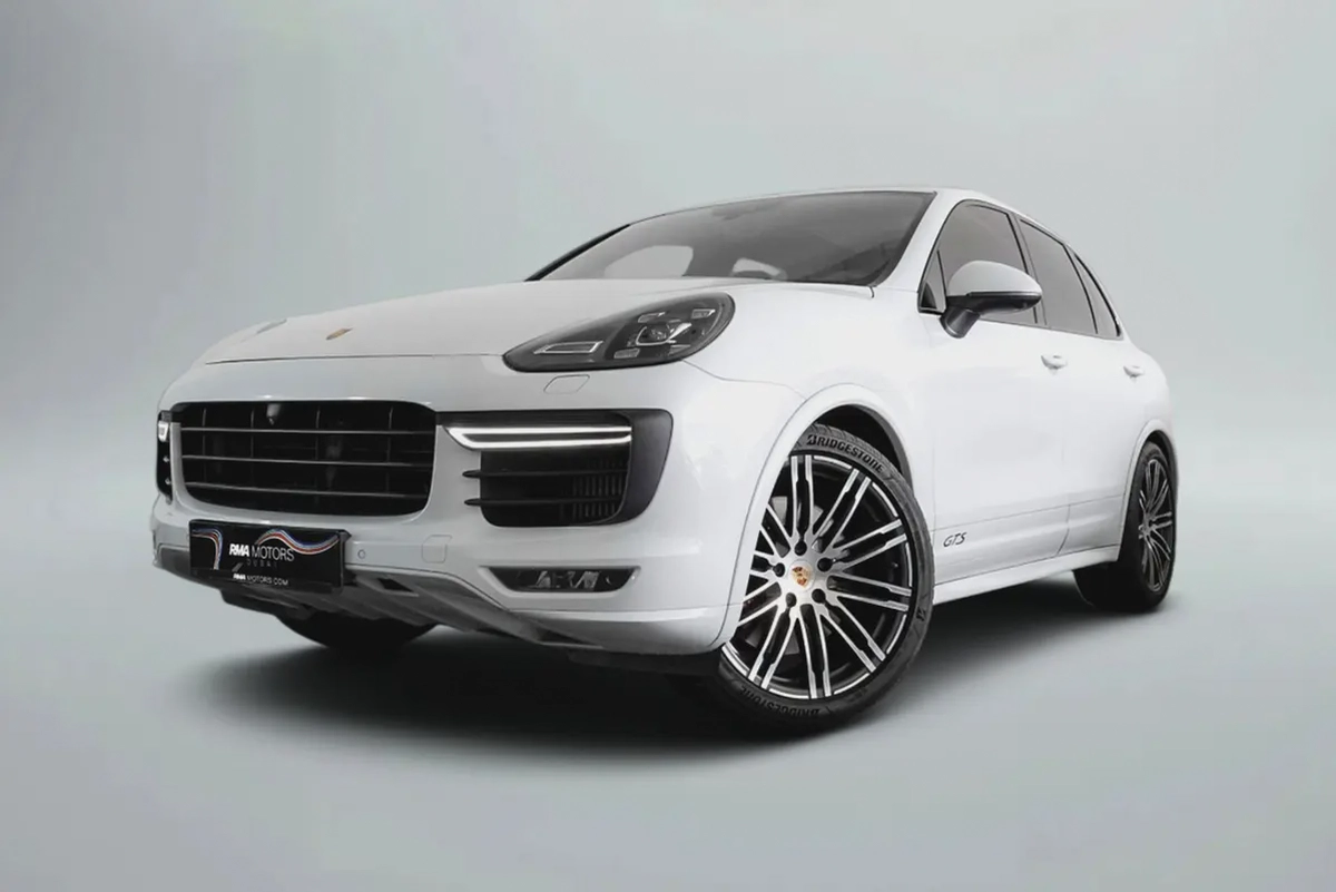 3,858 AED / 36 months | 0% DP | 2017 Porsche Cayenne GTS / Full Service History-4-4