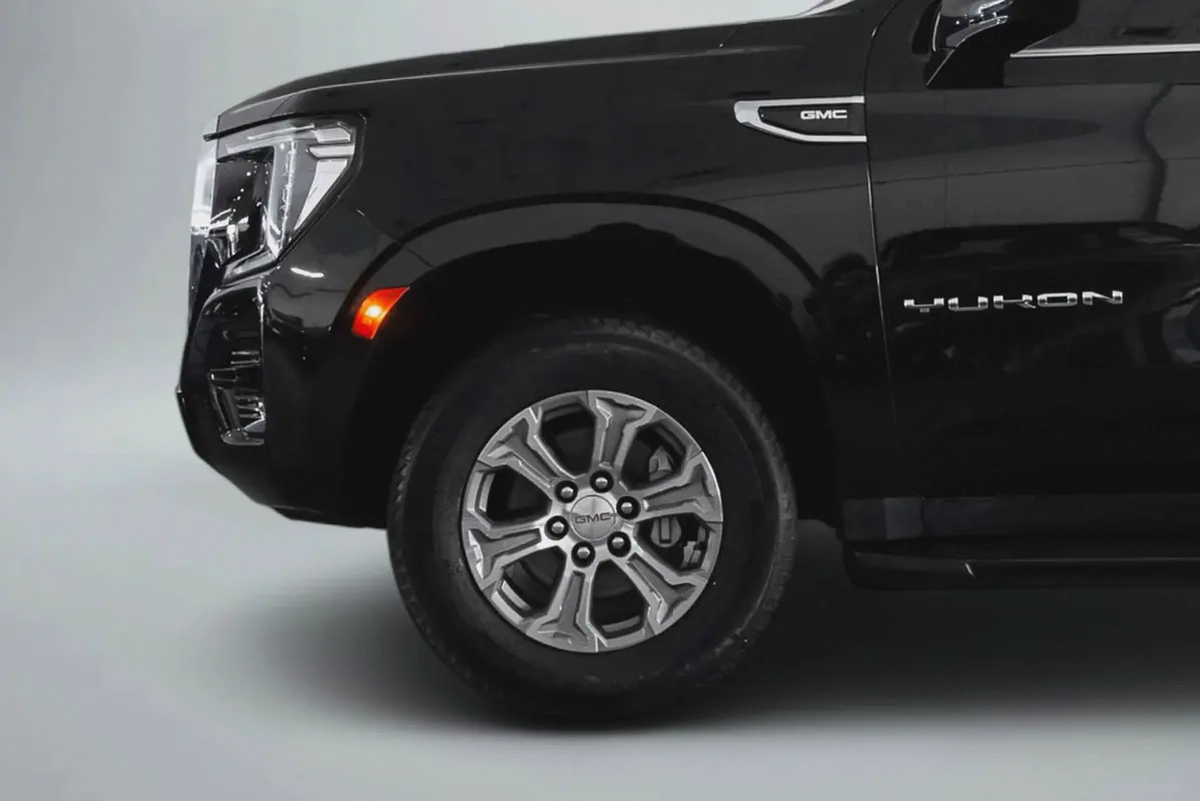 3,440 AED / 60 months | 0% DP | 2023 GMC Yukon SLE / Full Service History / Warranty-5-5