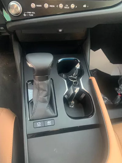 New 2026 Lexus ES 300-8