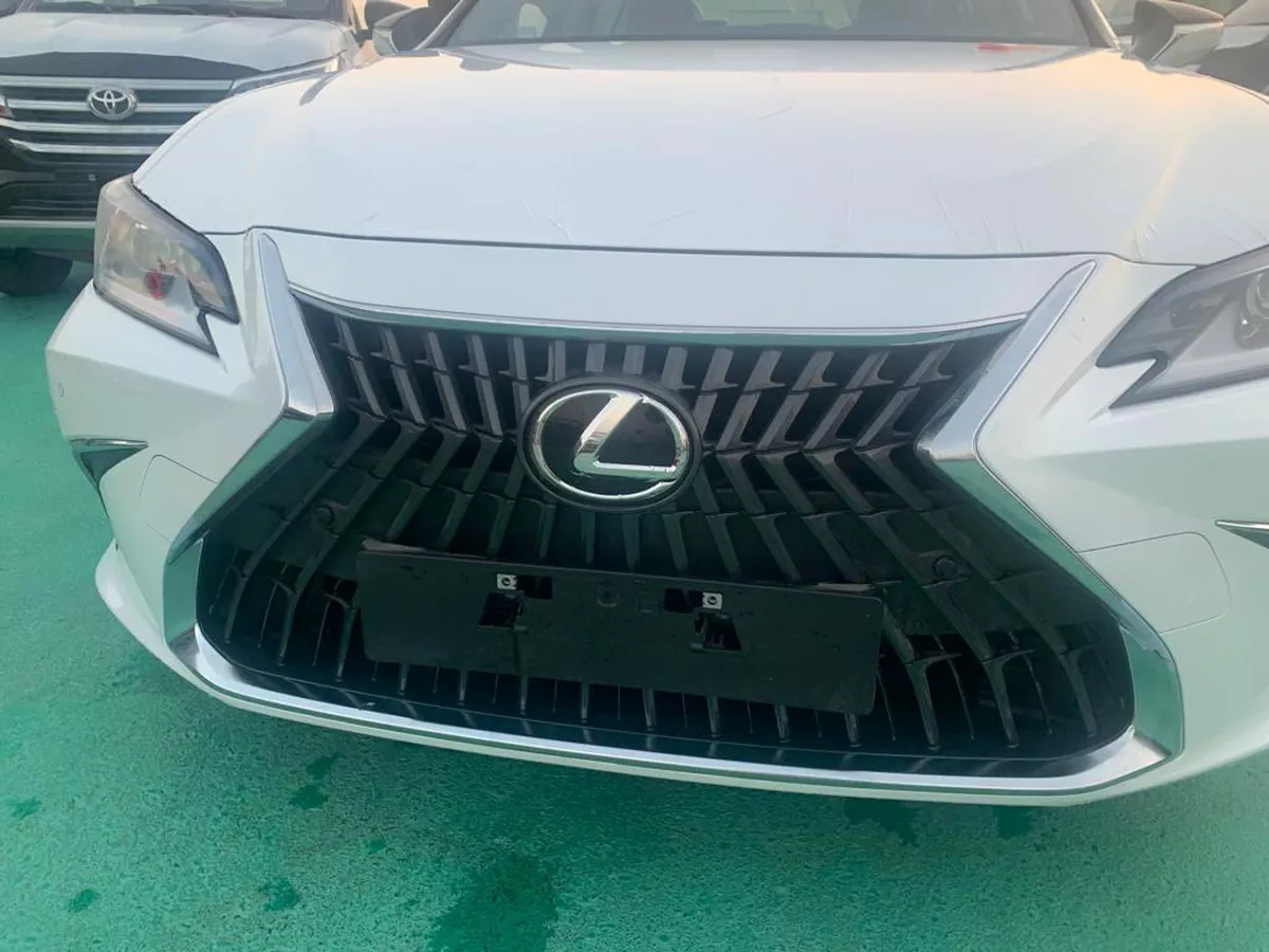 New 2026 Lexus ES 300-9-9