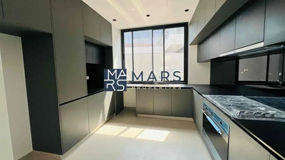 Brand New Stand Alone Villa in Lavish Community-4