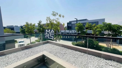 Brand New Stand Alone Villa in Lavish Community-8