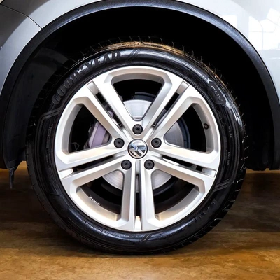 AED 1,748 P.M • 0% Downpayment • Volkswagen Touareg R-Line Kit • 1 Year Warranty-12
