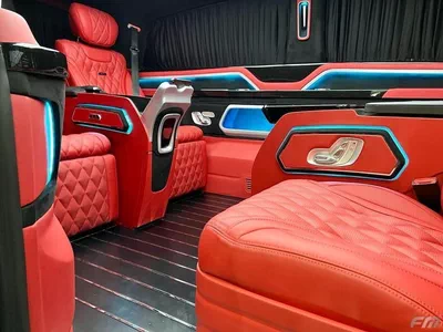 Mercedes Benz V 250 AVANTGARDE/E VIP BUSINESS VAN –  FULL LUXURY OPTION | BRAND NEW | GCC | 2023 ORIGINAL BRABUS BODY KIT WITH CERTIF-11