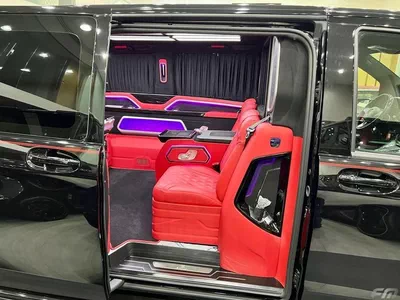 Mercedes Benz V 250 AVANTGARDE/E VIP BUSINESS VAN –  FULL LUXURY OPTION | BRAND NEW | GCC | 2023 ORIGINAL BRABUS BODY KIT WITH CERTIF-19