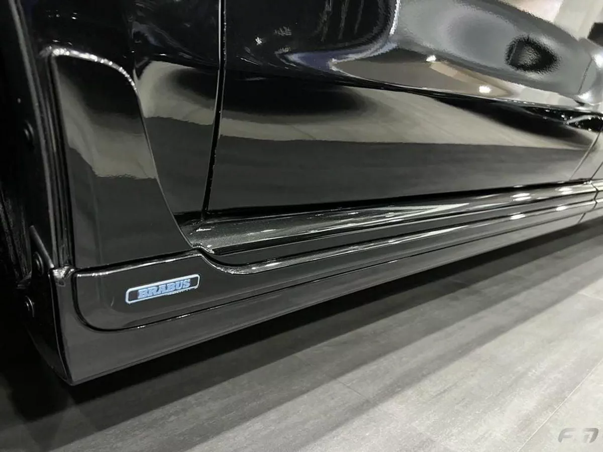 Mercedes Benz V 250 AVANTGARDE/E VIP BUSINESS VAN –  FULL LUXURY OPTION | BRAND NEW | GCC | 2023 ORIGINAL BRABUS BODY KIT WITH CERTIF-18-0